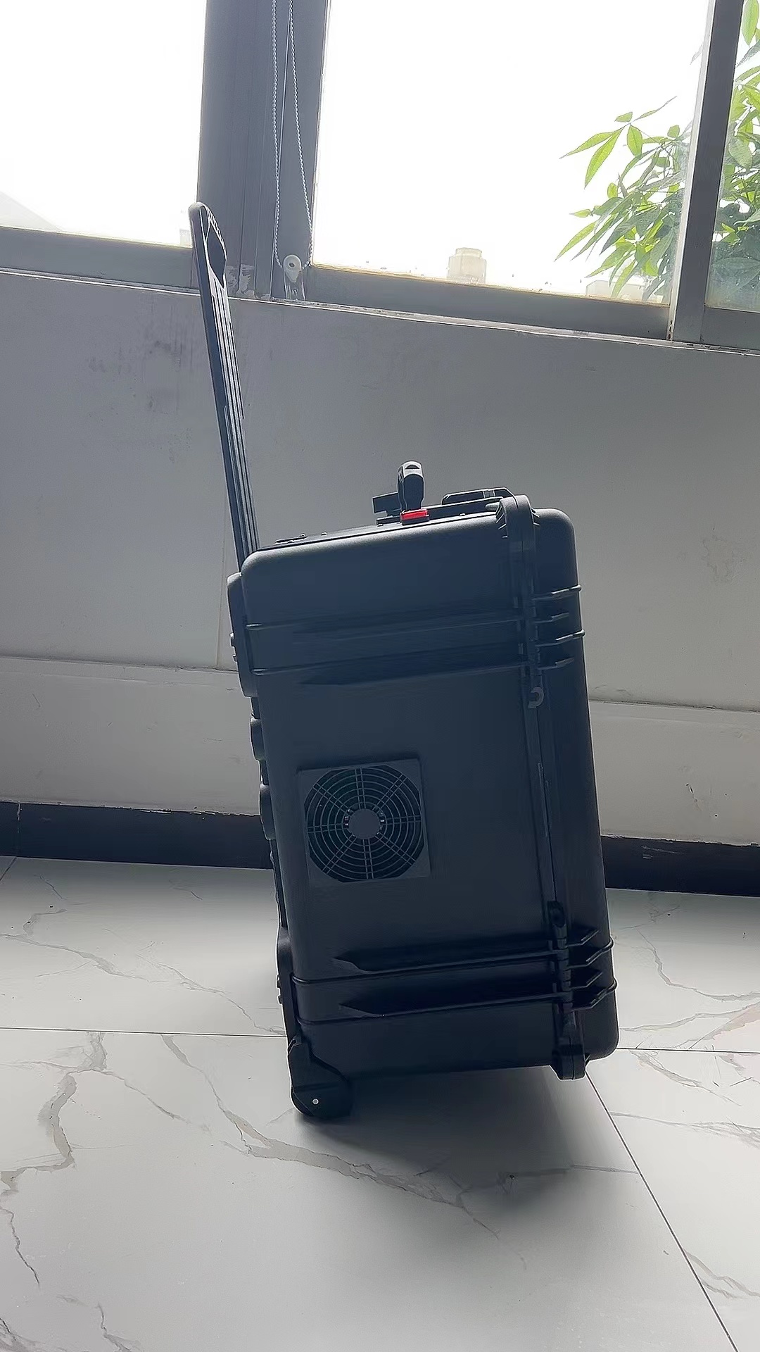 罗城手拉箱型移动通信干扰器